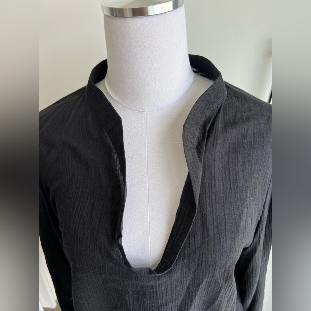 Tory Burch black linen long sleeved shirt